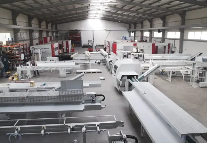 Budowa instalacji fotowoltaicznej w firmie Metal-Technika